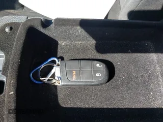 2017 Jeep Grand Cherokee Altitude с VIN 1C4RJEAG9HC634317, выставлен на аукционе IAAI как лот 41647156 с пробегом 98 350 миль миль и . История ставок и продаж доступна на DreamBid. Изображение 11.