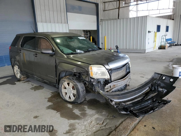 2010 GMC Terrain SLE-1 with VIN 2CTALBEW1A6375333, listed as a Copart auction lot 53718695 with 199,033 mi miles and Salvage title. Bid and sale history available at DreamBid. Image 4.