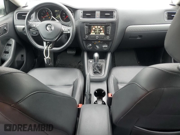 2015 Volkswagen Jetta SE with VIN 3VWD17AJ9FM233571, listed as a Copart auction lot 61436735 with 58,690 mi miles and Salvage title. Bid and sale history available at DreamBid. Image 8.
