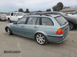 2003 BMW 3 Series 325i with VIN WBAEN33443PC12127, listed as a Copart auction lot 45058375 with 118,279 mi miles and Salvage Title. Bid and sale history available at carsss.com. Image 2.