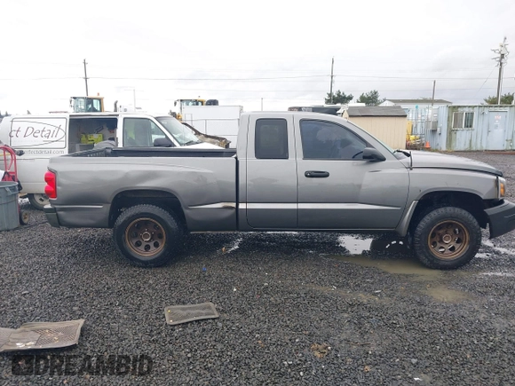 2006 Dodge Dakota ST with VIN 1D7HE22N66S594976, listed as a IAAI auction lot 41057615 with 212,059 mi miles and . Bid and sale history available at DreamBid. Image 13.