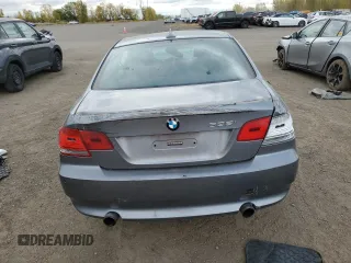 2009 BMW 3 Series 335i z VIN WBAWB73559P046378, wystawiony jako Copart lot #75352044 z przebiegiem Nie podano mil oraz Nie do naprawy • Non repairable. Historia ofert i sprzedaży dostępna na DreamBid. Obrazek 6.
