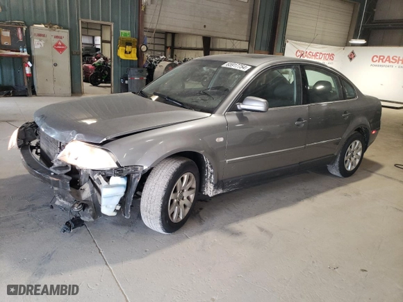 2003 Volkswagen Passat GLS with VIN WVWPD63B43P292427, listed as a Copart auction lot 65917754 with 194,501 mi miles and Salvage Title. Bid and sale history available at carsss.com. Image 1.