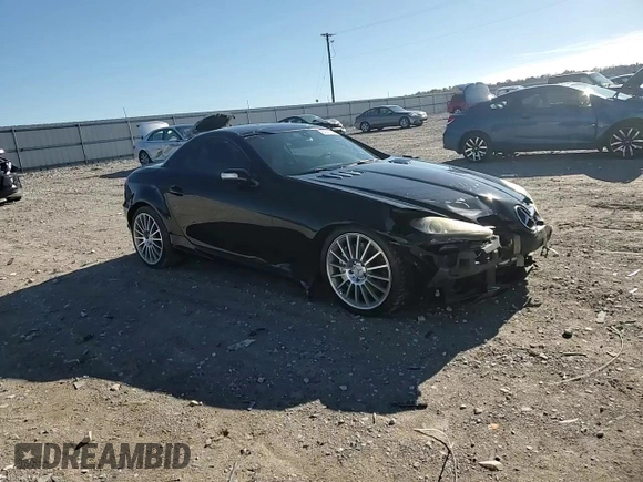 2006 Mercedes-Benz SLK-Class 5.5L AMG with VIN WDBWK73F86F086174, listed as a Copart auction lot 80097784 with 98,352 mi miles and Salvage Title. Bid and sale history available at carsss.com. Image 11.