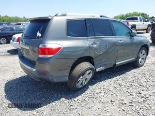 2011 Toyota Highlander Limited with VIN 5TDYK3EH8BS031915, listed as a IAAI auction lot 41984426 with 170,347 mi miles and . Bid and sale history available at DreamBid. Image 4.