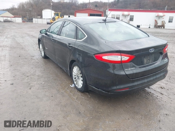 2015 Ford Fusion SE Hybrid with VIN 3FA6P0LU1FR289246, listed as a IAAI auction lot 41733229 with 125,195 mi miles. Bid and sale history available at carsss.com. Image 3.