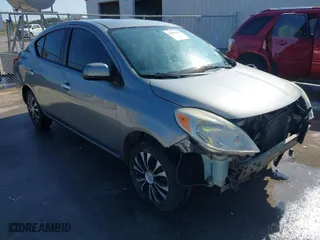 2012 Nissan Versa SV with VIN 3N1CN7AP8CL928197, listed as a IAAI auction lot 40841406 with 143,529 mi miles. Bid and sale history available at carsss.com. Image 1.