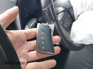 2019 Lexus ES 350 z VIN 58ABZ1B15KU046904, wystawiony jako IAAI lot #41585313 z przebiegiem 105 650 mil mil oraz . Historia ofert i sprzedaży dostępna na DreamBid. Obrazek 11.