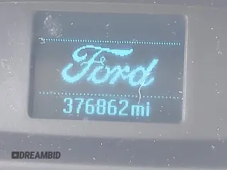 2019 Ford Transit Passenger XL z VIN 1FBZX2ZM8KKA34929, wystawiony jako IAAI lot #42263522 z przebiegiem 376 862 mil mil oraz . Historia ofert i sprzedaży dostępna na DreamBid. Obrazek 15.