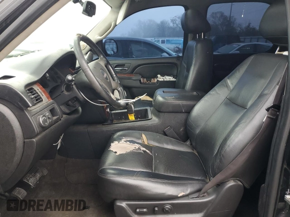2013 GMC Yukon SLT with VIN 1GKS1CE04DR108045, listed as a Copart auction lot 43764805 with 250,871 mi miles and Clean Title. Bid and sale history available at carsss.com. Image 7.