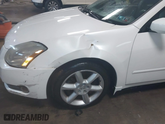 2004 Nissan Maxima SE with VIN 1N4BA41E04C890873, listed as a IAAI auction lot 41468051 with 171,641 mi miles and . Bid and sale history available at DreamBid. Image 6.