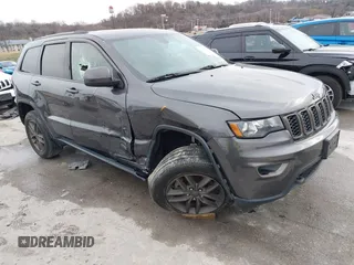 2016 Jeep Grand Cherokee Laredo z VIN 1C4RJEAG3GC445869, wystawiony jako IAAI lot #41214761 z przebiegiem 99 045 mil mil oraz . Historia ofert i sprzedaży dostępna na DreamBid. Obrazek 1.