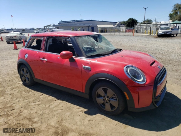2023 MINI Hardtop 2 Door Cooper S with VIN WMW53DH00P2S82015, listed as a Copart auction lot 68826744 with 8,950 mi miles and Salvage Title. Bid and sale history available at carsss.com. Image 4.