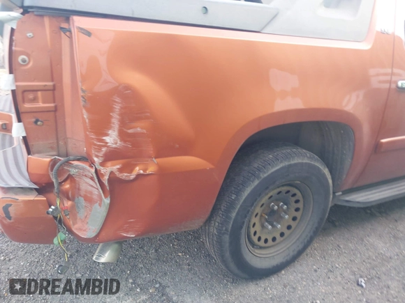 2008 Chevrolet Avalanche 2LT with VIN 3GNFK12308G264917, listed as a IAAI auction lot 41605807 with 217,462 mi miles and . Bid and sale history available at DreamBid. Image 13.