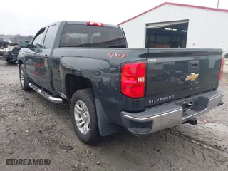 2018 Chevrolet Silverado 1500 LT with VIN 1GCVKREH4JZ253841, listed as a IAAI auction lot 41031687 with 56,539 mi miles. Bid and sale history available at carsss.com. Image 3.