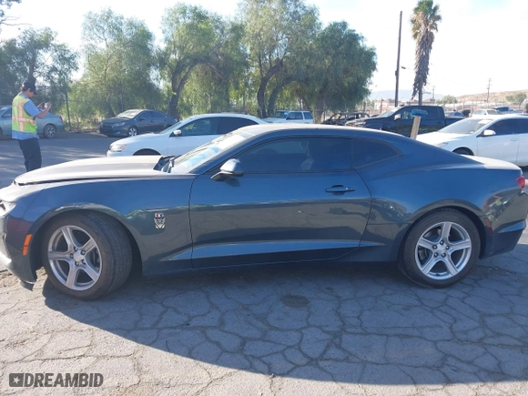 2019 Chevrolet Camaro 1LT with VIN 1G1FB1RS4K0126100, listed as a IAAI auction lot 41144580 with 55,210 mi miles. Bid and sale history available at carsss.com. Image 15.