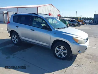 2006 Toyota RAV4 with VIN JTMBK33VX66000704, listed as a IAAI auction lot 41884109 with 256,711 mi miles. Bid and sale history available at carsss.com. Image 1.