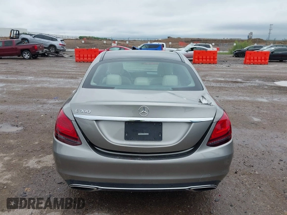 2019 Mercedes-Benz C 300 с VIN 55SWF8DBXKU315975, выставлен на аукционе IAAI как лот 42186624 с пробегом 32 459 миль миль и . История ставок и продаж доступна на DreamBid. Изображение 16.