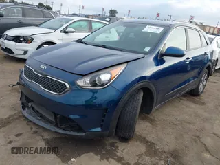2017 Kia Niro FE with VIN KNDCB3LC1H5093432, listed as a IAAI auction lot 41464983 with 99,516 mi miles. Bid and sale history available at carsss.com. Image 17.