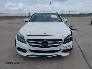 2018 Mercedes-Benz C 300 with VIN 55SWF4JB0JU252994, listed as a IAAI auction lot 42113897 with 72,533 mi miles and . Bid and sale history available at DreamBid. Image 12.