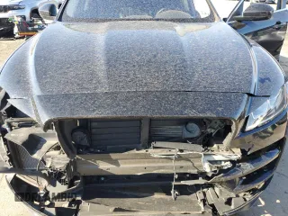 2019 Jaguar F-Pace 25t Premium z VIN SADCJ2FX4KA361999, wystawiony jako Copart lot #52969445 z przebiegiem 47 420 mil mil oraz Szkoda całkowita • Salvage title. Historia ofert i sprzedaży dostępna na DreamBid. Obrazek 12.