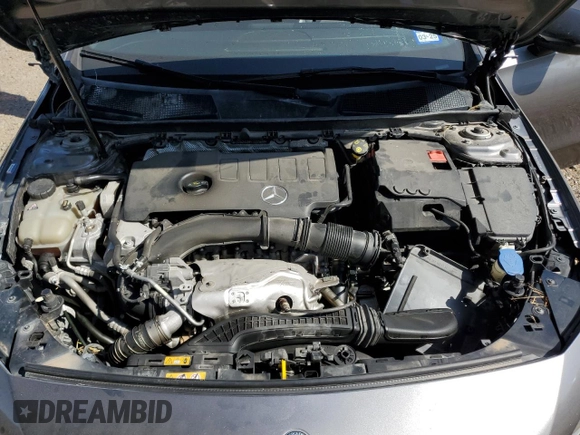 2019 Mercedes-Benz A 220 z VIN WDD3G4EB9KW000899, wystawiony jako Copart lot #52463325 z przebiegiem Nie podano mil oraz Szkoda całkowita • Salvage title. Historia ofert i sprzedaży dostępna na DreamBid. Obrazek 11.