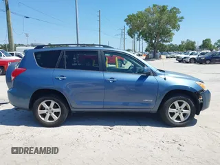 2008 Toyota RAV4 Limited с VIN JTMZD31V085093608, выставлен на аукционе IAAI как лот 42041980 с пробегом 127 613 миль миль и . История ставок и продаж доступна на DreamBid. Изображение 13.
