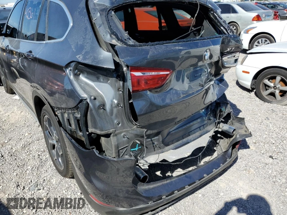 2018 BMW X1 xDrive28i with VIN WBXHT3C37J5K31096, listed as a Copart auction lot 62701112 with 40,361 mi miles. Bid and sale history available at carsss.com. Image 9.