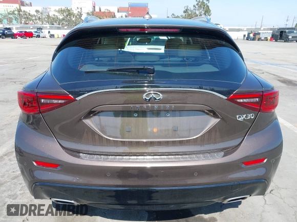 2018 Infiniti QX30 Premium with VIN SJKCH5CP5JA054091, listed as a IAAI auction lot 42471932 with 28,713 mi miles and . Bid and sale history available at DreamBid. Image 17.