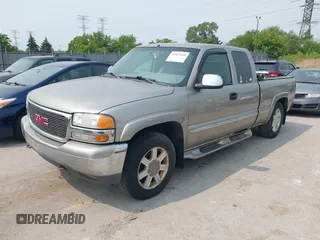 2000 GMC Sierra 1500 SLE z VIN 1GTEK19T3YZ297050, wystawiony jako IAAI lot #42407638 z przebiegiem 201 337 mil mil oraz . Historia ofert i sprzedaży dostępna na DreamBid. Obrazek 2.