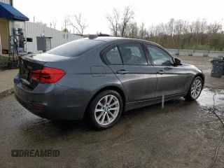 2016 BMW 3 Series 320i xDrive с VIN WBA8E5G50GNU21486, выставлен на аукционе Copart как лот 52612825 с пробегом 74 367 миль миль и Списание • Salvage title. История ставок и продаж доступна на DreamBid. Изображение 3.