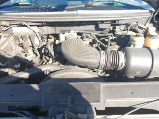 2005 Ford F-150 STX with VIN 1FTRX14W95NB07100, listed as a IAAI auction lot 41627990 with 381,000 mi miles. Bid and sale history available at carsss.com. Image 10.