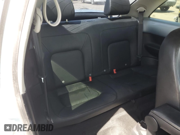 2010 Volkswagen Beetle с VIN 3VWPG3AG4AM023235, выставлен на аукционе Copart как лот 54620575 с пробегом 104 590 миль миль и Списание • Salvage title. История ставок и продаж доступна на DreamBid. Изображение 10.