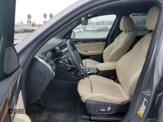 2023 BMW X3 sDrive30i with VIN 5UX43DP08P9S82575, listed as a Copart auction lot 47843655 with 4,696 mi miles and Salvage Title. Bid and sale history available at DreamBid. Image 7.