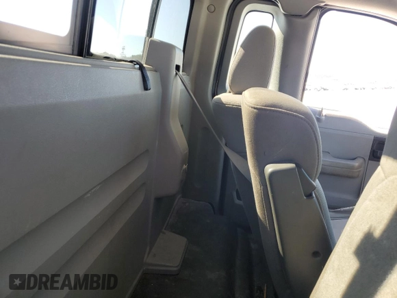 2006 Ford F-150 XL with VIN 1FTRF12286NA28327, listed as a Copart auction lot 46811965 with 139,569 mi miles and Salvage title. Bid and sale history available at DreamBid. Image 10.