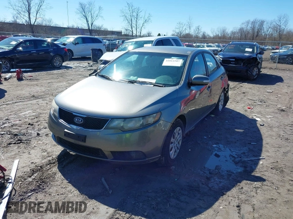 2010 Kia Forte EX z VIN KNAFU4A2XA5836941, wystawiony jako IAAI lot #41812507 z przebiegiem 186 638 mil mil oraz . Historia ofert i sprzedaży dostępna na DreamBid. Obrazek 2.