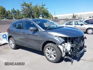 2019 Nissan Rogue Sport S with VIN JN1BJ1CP4KW240871, listed as a IAAI auction lot 40266148 with 31,021 mi miles. Bid and sale history available at carsss.com. Image 1.