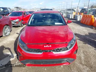 2022 Kia Forte LXS z VIN 3KPF24AD3NE490610, wystawiony jako IAAI lot #41710588 z przebiegiem 47 183 mil mil oraz . Historia ofert i sprzedaży dostępna na DreamBid. Obrazek 12.