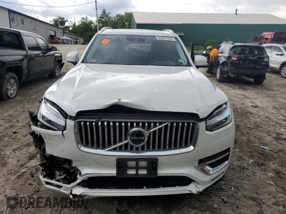 2021 Volvo XC90 Inscription Expression with VIN YV4BR00K6M1732145, listed as a Copart auction lot 53421703 with 28,301 mi miles. Bid and sale history available at carsss.com. Image 5.
