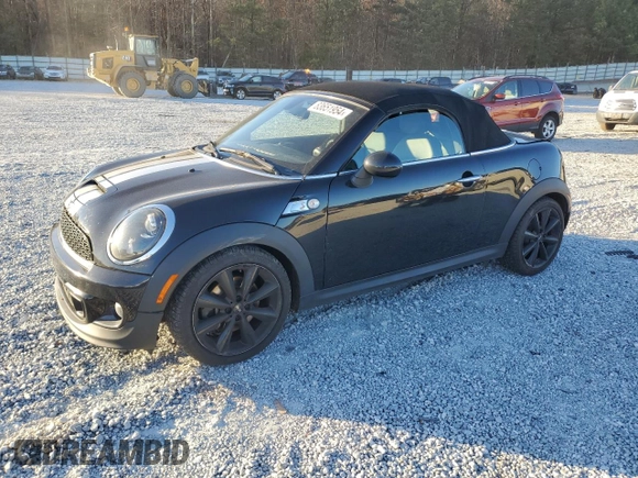 2012 MINI Roadster S z VIN WMWSY3C51CT565240, wystawiony jako Copart lot #83651954 z przebiegiem 172 954 mil mil oraz Szkody całkowita. Historia ofert i sprzedaży dostępna na DreamBid. Obrazek 1.
