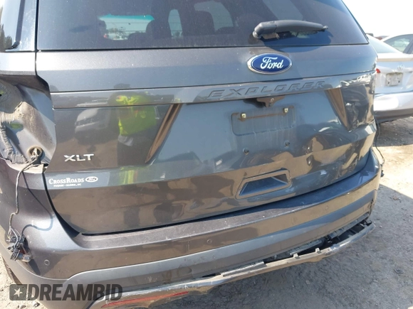 2017 Ford Explorer XLT z VIN 1FM5K7D82HGA31550, wystawiony jako IAAI lot #42391756 z przebiegiem 141 291 mil mil oraz . Historia ofert i sprzedaży dostępna na DreamBid. Obrazek 19.