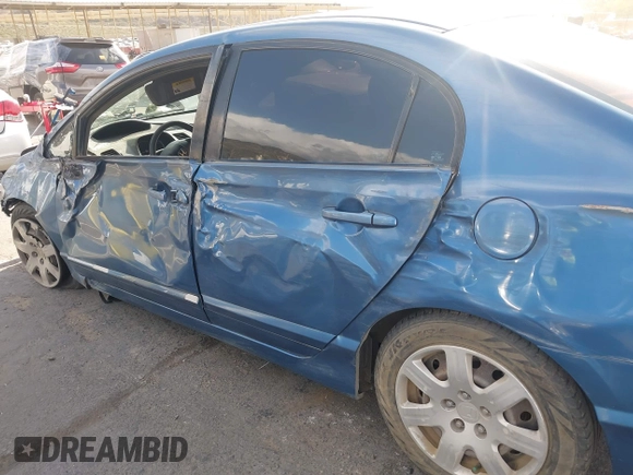 2006 Honda Civic LX z VIN 1HGFA16596L015444, wystawiony jako IAAI lot #41954653 z przebiegiem 317 779 mil mil oraz . Historia ofert i sprzedaży dostępna na DreamBid. Obrazek 12.