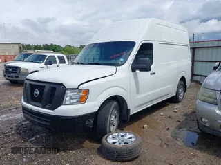 2021 Nissan NV Cargo SV z VIN 1N6BF0LY9MN808457, wystawiony jako IAAI lot #41994149 z przebiegiem 132 571 mil mil oraz . Historia ofert i sprzedaży dostępna na DreamBid. Obrazek 17.