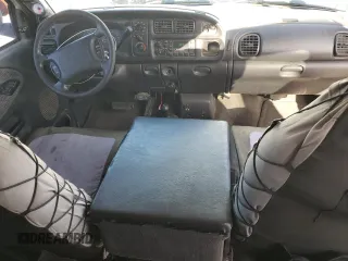 2001 Dodge 2500 z VIN 1B7KF23621J521123, wystawiony jako Copart lot #49670345 z przebiegiem 248 027 mil mil oraz Szkoda całkowita • Salvage title. Historia ofert i sprzedaży dostępna na DreamBid. Obrazek 8.