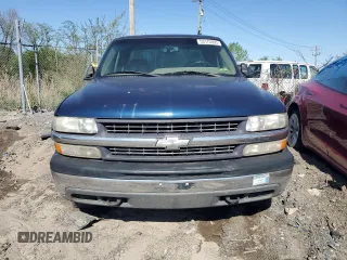 2001 Chevrolet Silverado 1500 LS with VIN 1GCEK19T01E192043, listed as a Copart auction lot 53170395 with 236,294 mi miles and Clean Title. Bid and sale history available at DreamBid. Image 5.