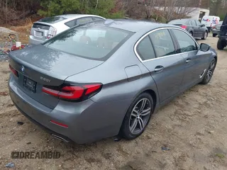 2021 BMW 5 Series 530i xDrive with VIN WBA13BJ05MWX32274, listed as a IAAI auction lot 41903090 with 43,729 mi miles and . Bid and sale history available at DreamBid. Image 4.