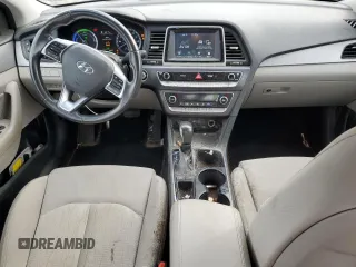 2018 Hyundai Sonata Hybrid SE with VIN KMHE24L39JA086798, listed as a Copart auction lot 42419605 with 93,847 mi miles and Clean Title. Bid and sale history available at carsss.com. Image 8.