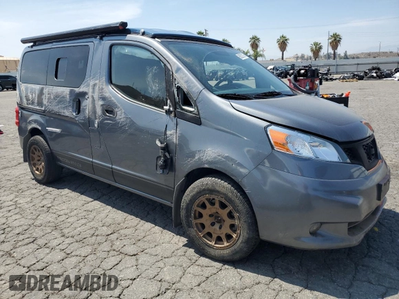 2021 Nissan NV200 SV z VIN 3N6CM0KN7MK705335, wystawiony jako Copart lot #60527375 z przebiegiem 26 095 mil mil oraz Szkoda całkowita • Salvage title. Historia ofert i sprzedaży dostępna na DreamBid. Obrazek 4.