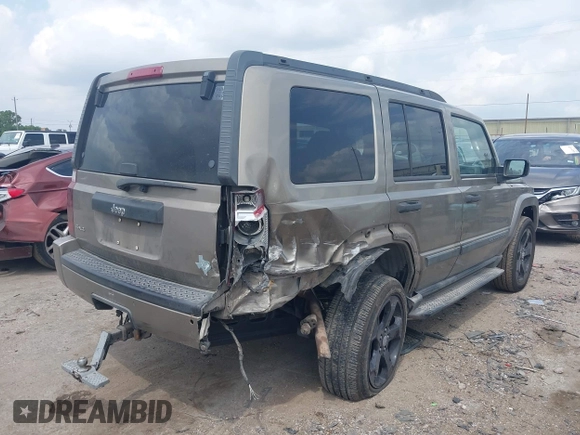 2006 Jeep Commander z VIN 1J8HG48K86C191324, wystawiony jako IAAI lot #42121472 z przebiegiem 220 098 mil mil oraz . Historia ofert i sprzedaży dostępna na DreamBid. Obrazek 4.