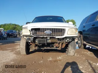 1999 Ford Expedition XLT with VIN 1FMRU1761XLA56030, listed as a IAAI auction lot 42703533 with Not provided miles and . Bid and sale history available at DreamBid. Image 6.
